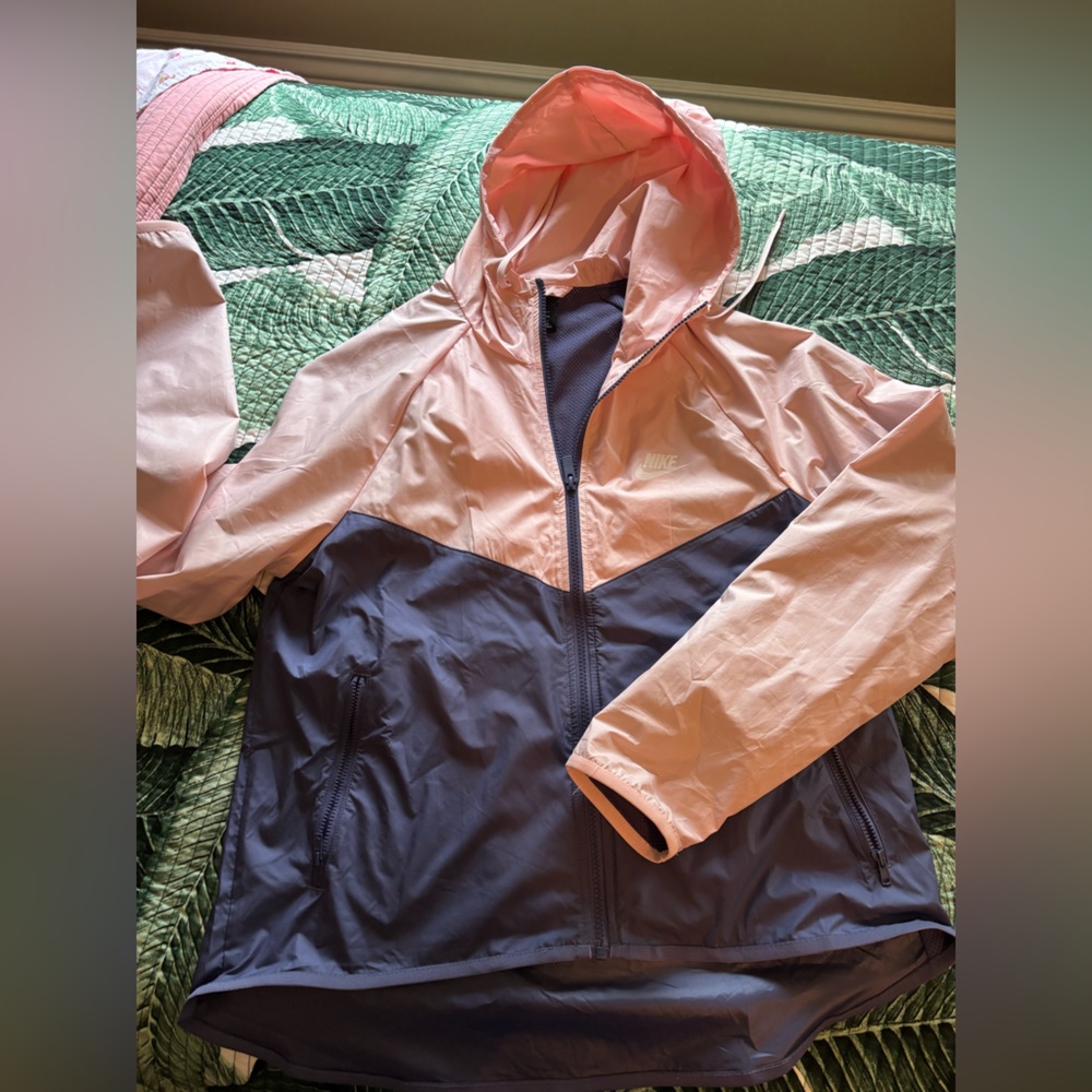 Nike Pink and Navy Colorblock Hooded Windbreaker